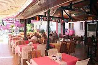 Rosy Aparthotel