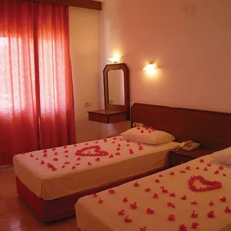 Aparthotel Rosy 3*