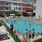 Aparthotel Rosy 3*
