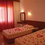 Aparthotel Rosy 3*