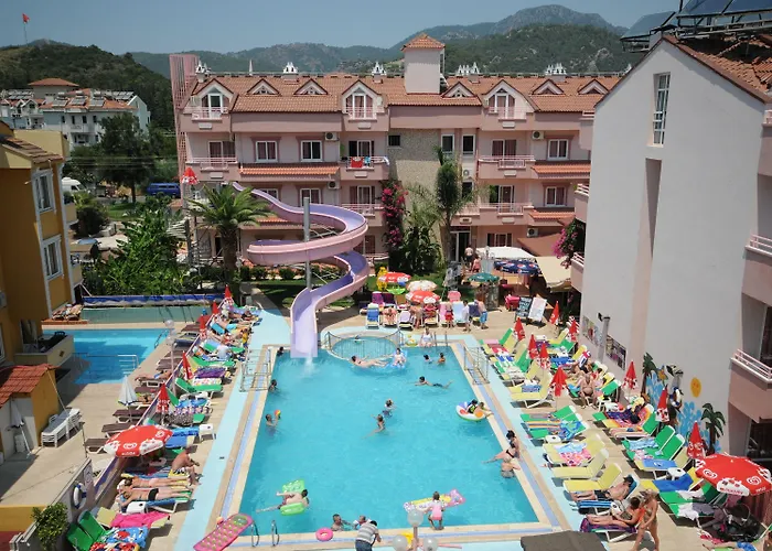 Rosy Marmaris