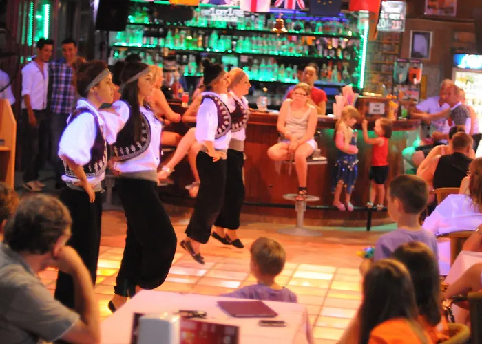 Rosy Lägenhetshotell 3*