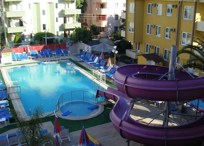 Lägenhetshotell Rosy 3*
