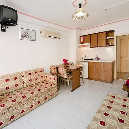 Rosy Apartahotel Marmaris